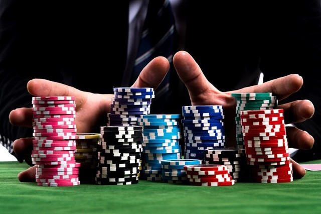 Các loại cược phổ biến trong Poker nên biết